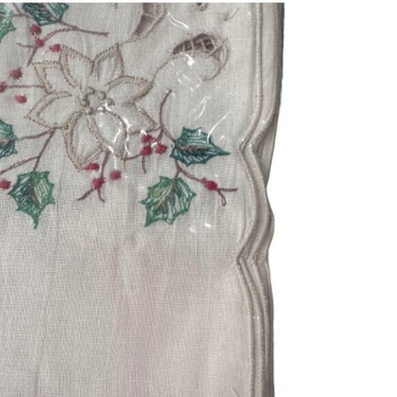 Tessile Embroidered Holiday Napkins - Picture 3 of 4